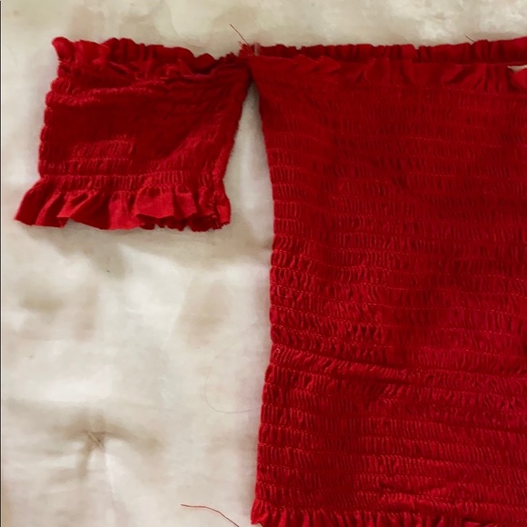 Red crop top - Picture 3 of 4